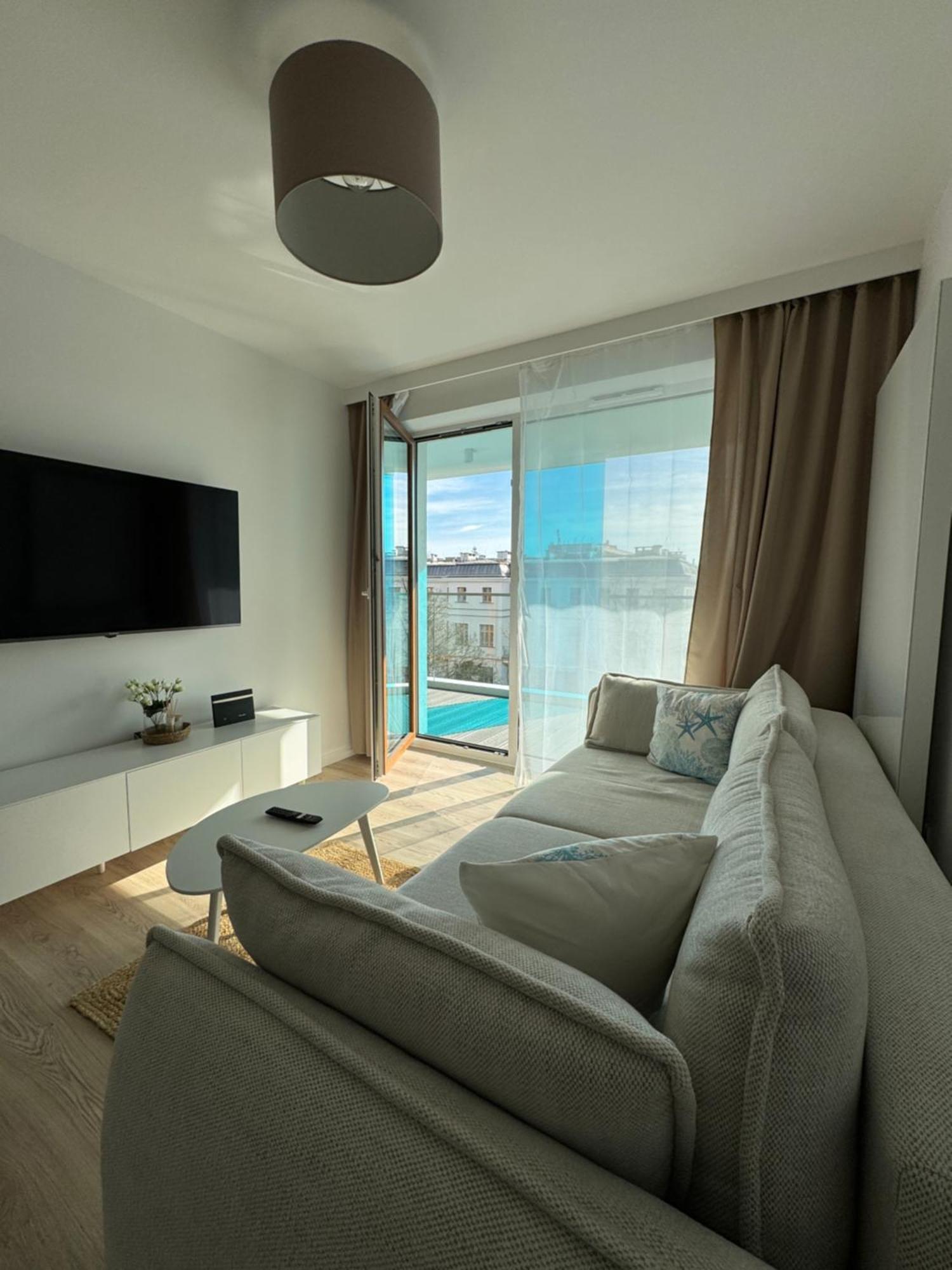 4summer White Blue Sauna & Fitness & Parking 100 Metrow Do Pieknej Szerokiej Piaszczystej Plazy, Wspanialy Widok Z Duzego Tarasu! 100 Meter Zu Einem Schoenen Breiten Sandstrand, Herrliche Aussicht Von Einer Grossen Terrasse! Apartment