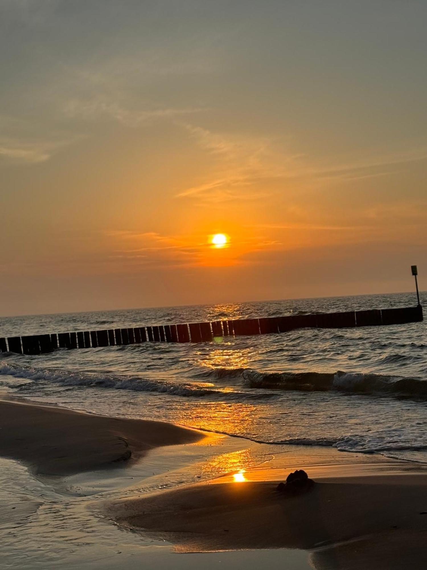 4summer White Blue Sauna & Fitness & Parking 100 Metrow Do Pieknej Szerokiej Piaszczystej Plazy, Wspanialy Widok Z Duzego Tarasu! 100 Meter Zu Einem Schoenen Breiten Sandstrand, Herrliche Aussicht Von Einer Grossen Terrasse! * Kolberg