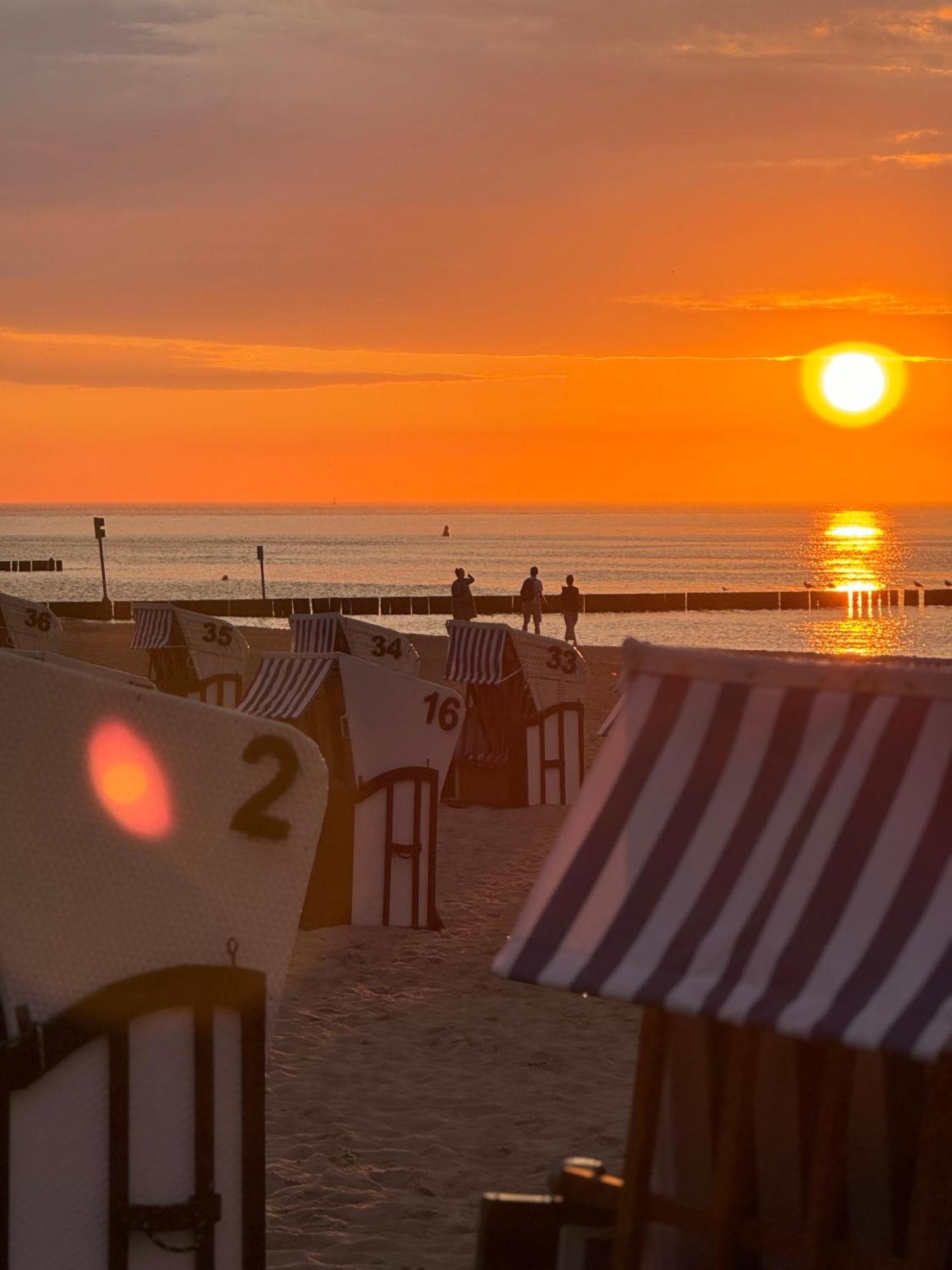Apartment 4summer White Blue Sauna & Fitness & Parking 100 Metrow Do Pieknej Szerokiej Piaszczystej Plazy, Wspanialy Widok Z Duzego Tarasu! 100 Meter Zu Einem Schoenen Breiten Sandstrand, Herrliche Aussicht Von Einer Grossen Terrasse!